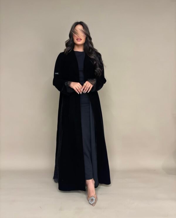 Königliche Abaya aus weichem Samt