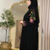 Alltags Abaya mit Blumen Bestrickung
