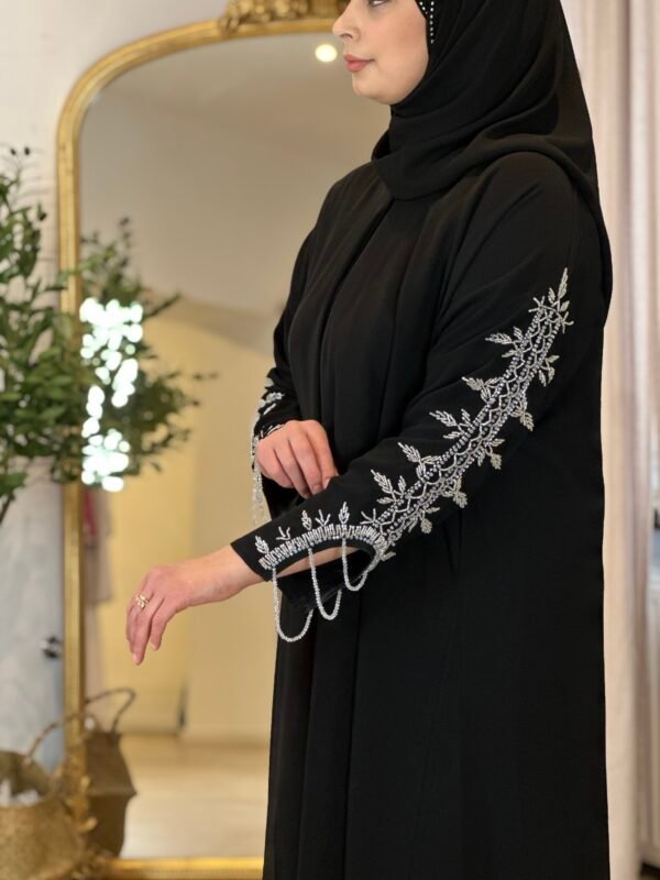 Hochwertige Schwarze Bestickte Abaya