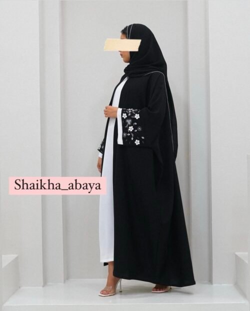 Alltags Abaya mit weiß Blumen Bestrickung