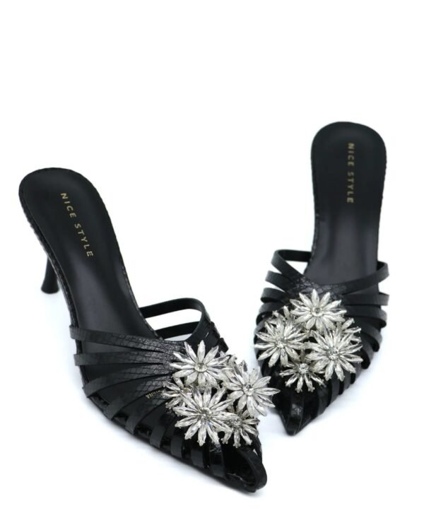 Crystal flowers Thin Heel Sandals Black