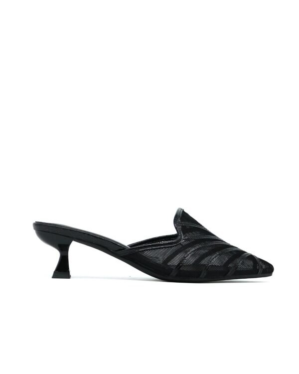 Elegant Low Heel Closed Toe Sandals Black